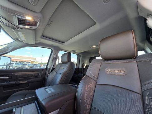 Used 2025 RAM 3500 Longhorn image 16