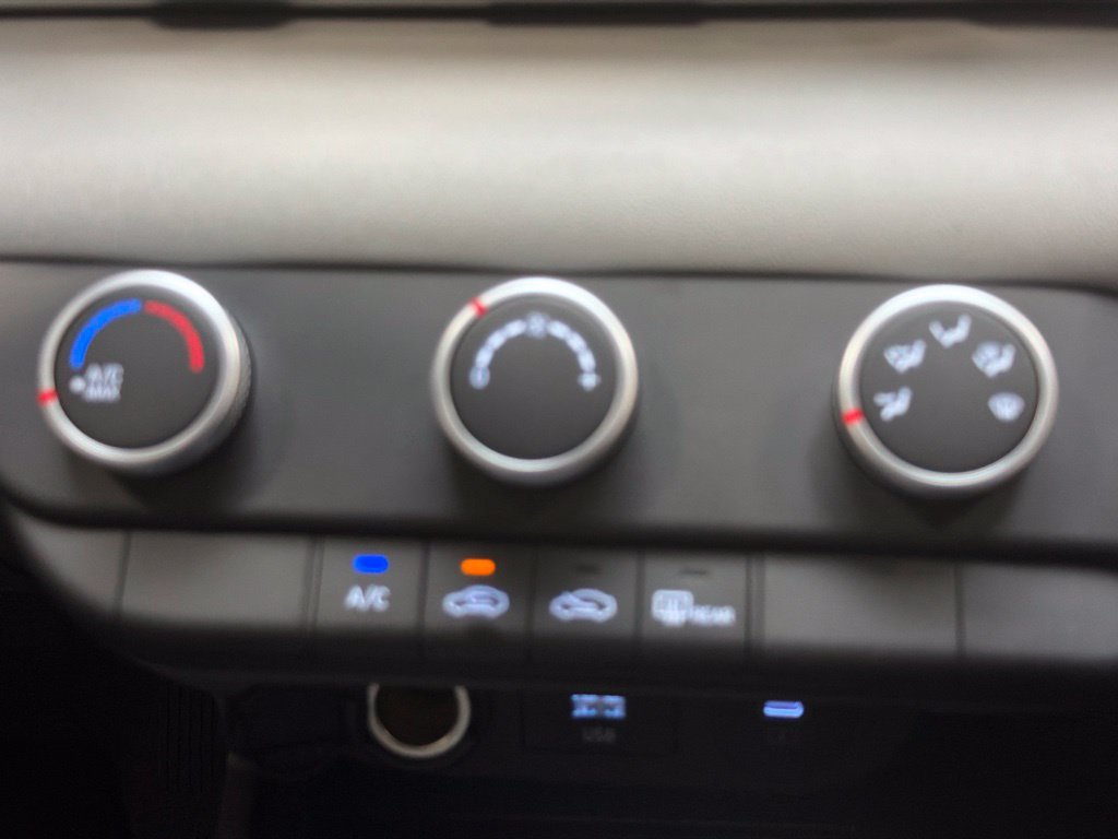 New 2026 Hyundai Elantra SE FWD image 15