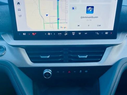 New 2025 Ford Explorer Active w/ Active Comfort Package image 16