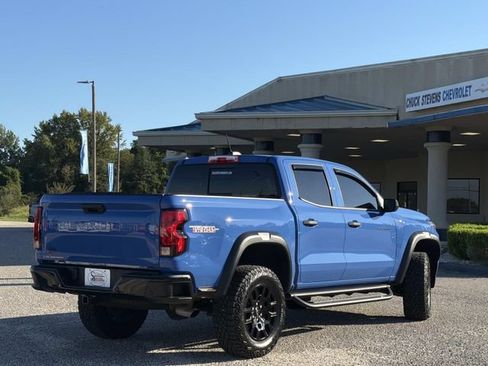Used 2025 Chevrolet Colorado Trail Boss AWD/4WD image 7