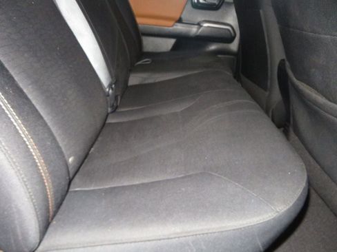 Used 2016 Toyota Tacoma SR5 w/ SR5 Appearance Package (SN) image 30