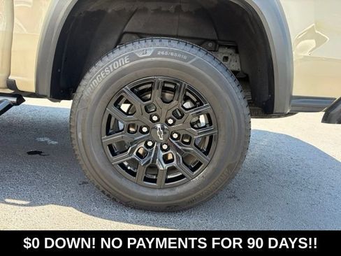 Used 2023 Chevrolet Colorado Trail Boss AWD/4WD image 10