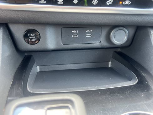Used 2025 Nissan Rogue SV AWD/4WD image 6