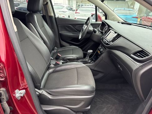 Used 2022 Buick Encore Preferred w/ Safety Package II image 11