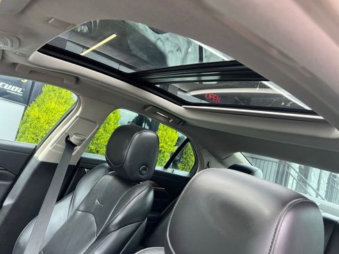 Used 2018 Cadillac CTS Luxury RWD image 12