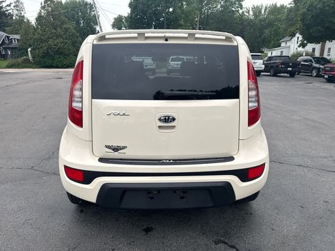 Used 2012 Kia Soul FWD image 4
