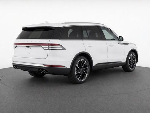 Used 2024 Lincoln Aviator Reserve w/ Equipment Group 201A AWD/4WD image 8