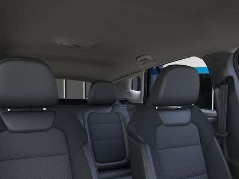 New 2026 Chevrolet Trax LT w/ LT Convenience Package FWD image 24