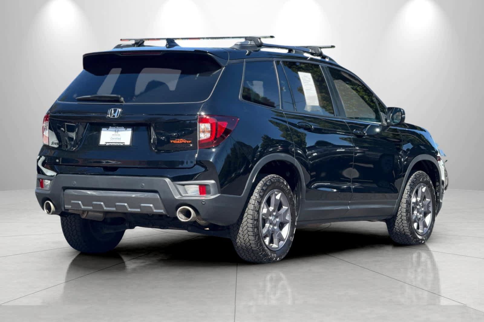 Certified 2024 Honda Passport TrailSport image 2