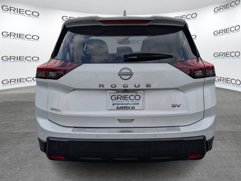 Certified 2024 Nissan Rogue SV w/ SV Premium Package image 6