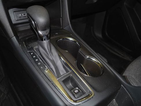 Certified 2024 Chevrolet Equinox LT FWD image 10