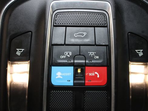 Used 2024 Jeep Grand Cherokee Altitude AWD/4WD image 52