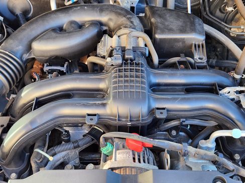 Used 2014 Subaru Crosstrek 2.0i Limited w/ Popular Package #2 image 17