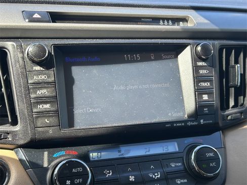 Used 2018 Toyota RAV4 XLE image 31