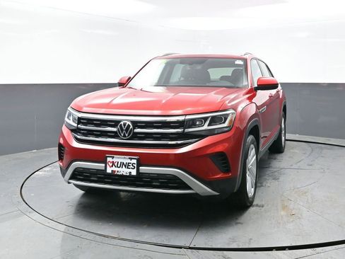 Used 2022 Volkswagen Atlas Cross Sport SE image 7