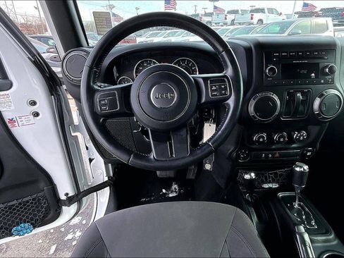 Used 2018 Jeep Wrangler Sport image 5
