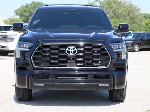 Used 2024 Toyota Sequoia Platinum AWD/4WD image 2