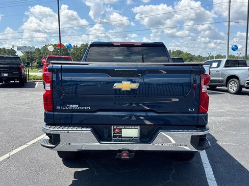 Used 2022 Chevrolet Silverado 1500 LT RWD image 7