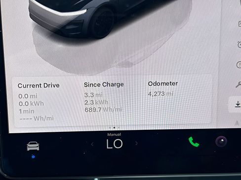 Used 2026 Tesla Model Y 2WD image 27