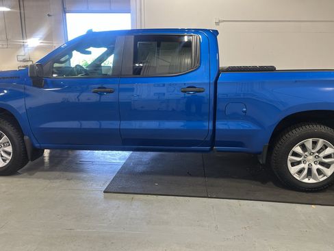 Certified 2024 Chevrolet Silverado 1500 Custom w/ LPO, Dark Essentials Package AWD/4WD image 33