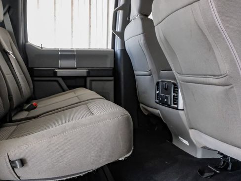 Used 2019 Ford F250 XLT w/ XLT Premium Package AWD/4WD image 33