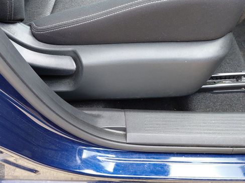 Used 2024 Nissan Rogue SV FWD image 13