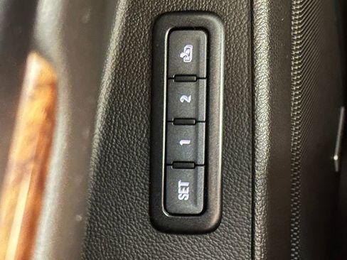 Used 2017 Chevrolet Tahoe Premier AWD/4WD image 41
