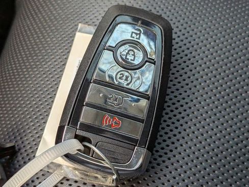 New 2025 Lincoln Aviator Reserve w/ Luxury Package image 30