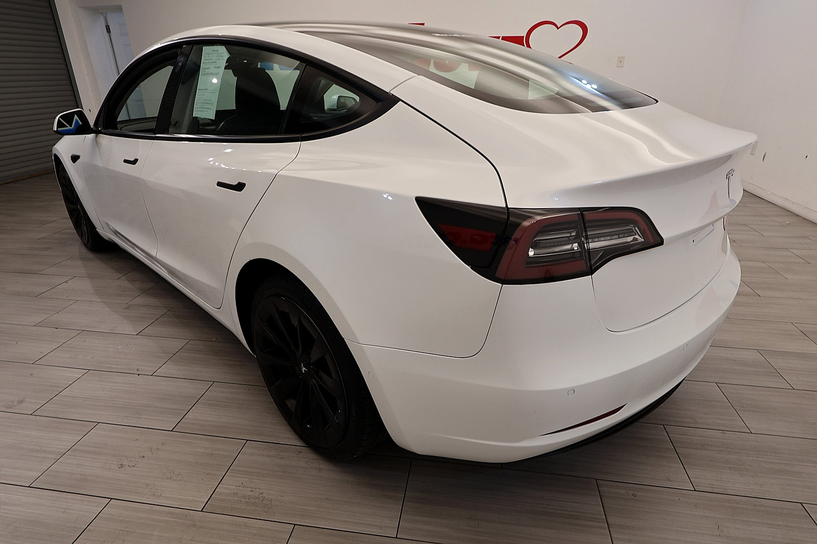 Used 2022 Tesla Model 3 Standard Range RWD image 3