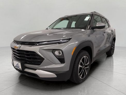 Certified 2025 Chevrolet TrailBlazer LT AWD/4WD image 12