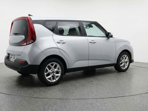 Used 2025 Kia Soul LX w/ LX Technology Package image 7
