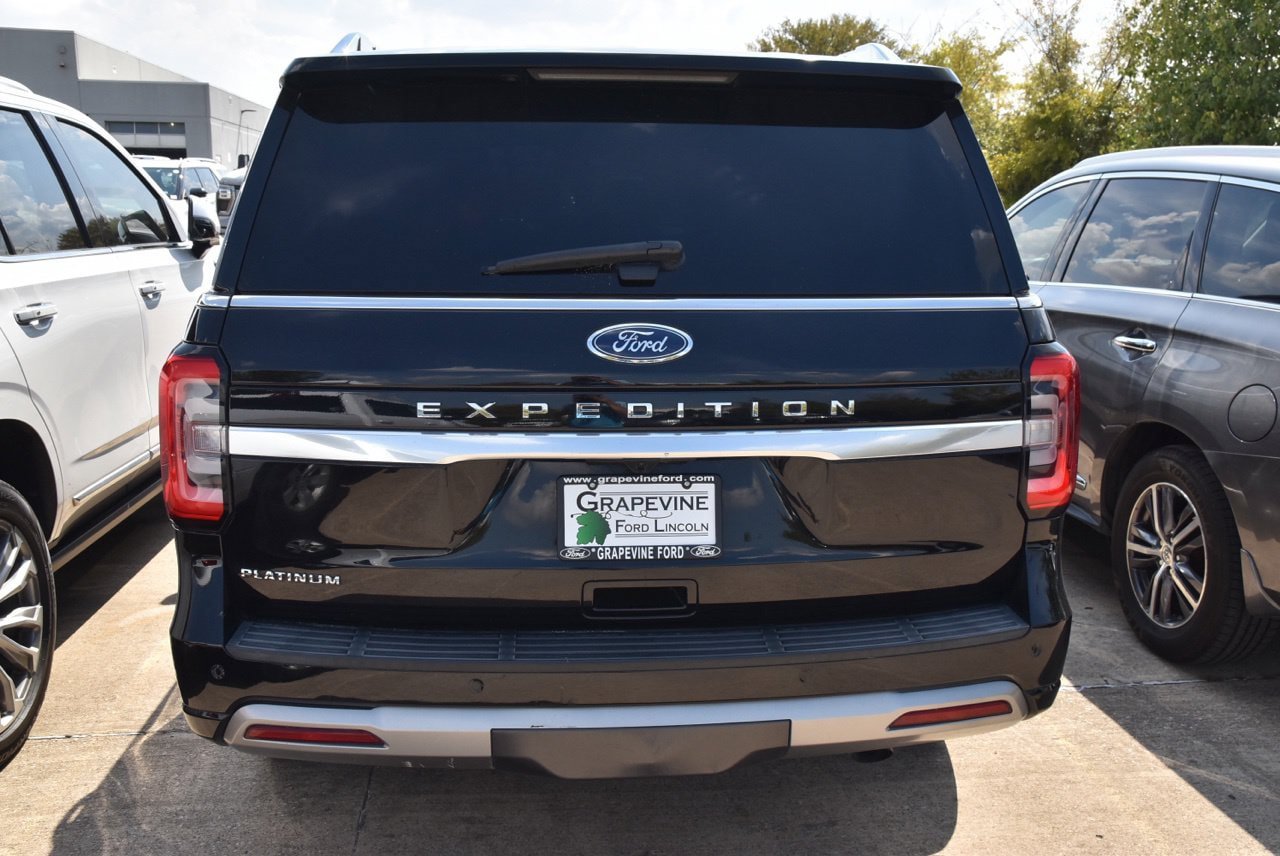 Used 2022 Ford Expedition Platinum RWD image 6