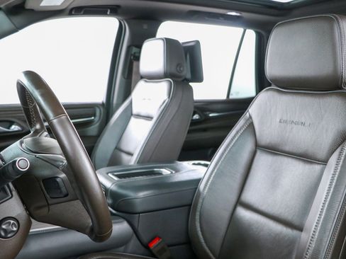 Used 2023 GMC Yukon Denali AWD/4WD image 28