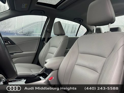 Used 2017 Honda Accord EX-L image 9