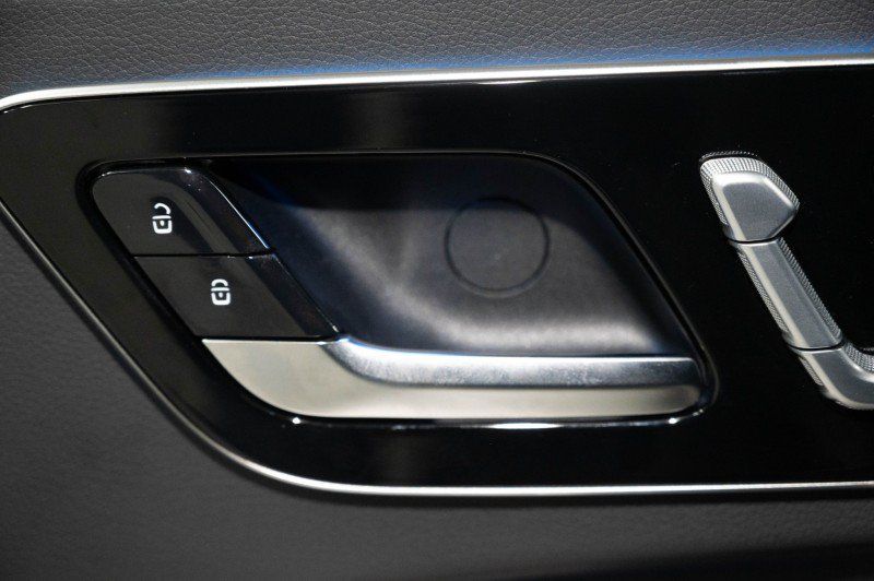 New 2027 Mercedes-Benz CLE 450 4MATIC Coupe image 18