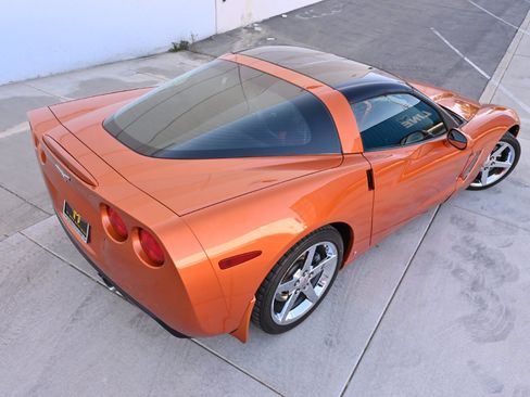 Used 2007 Chevrolet Corvette Coupe w/ Preferred Equipment Group RWD image 11