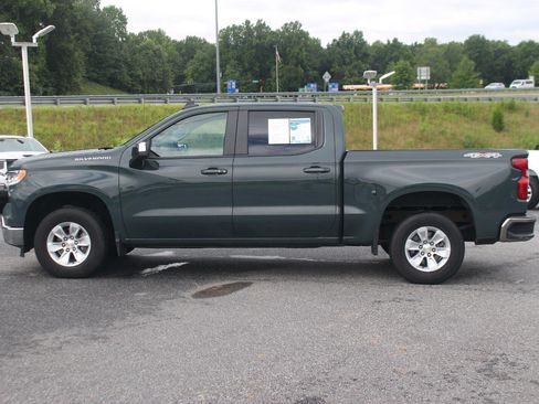 Used 2025 Chevrolet Silverado 1500 LT AWD/4WD image 4