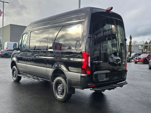 New 2025 Mercedes-Benz Sprinter 2500 image 4
