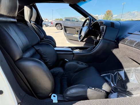 Used 1990 Chevrolet Corvette Convertible image 17