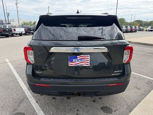 Used 2023 Ford Explorer XLT w/ Class IV Trailer Tow Package AWD/4WD image 4