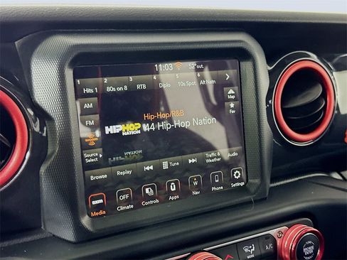 Used 2022 Jeep Gladiator Sport image 30