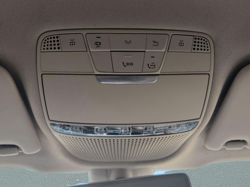 Used 2020 Mercedes-Benz GLC 300 image 21