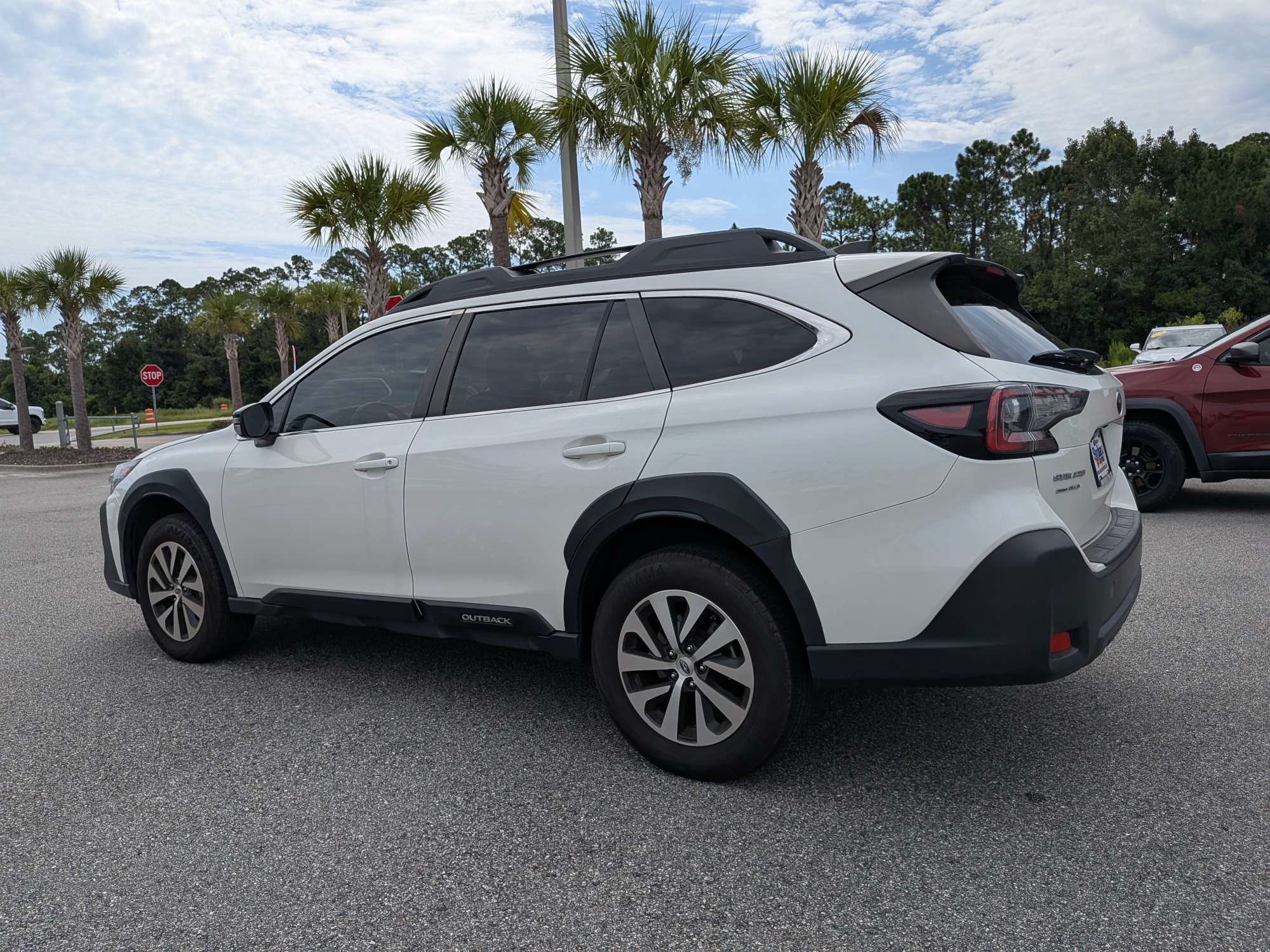 Certified 2024 Subaru Outback Premium AWD/4WD image 6