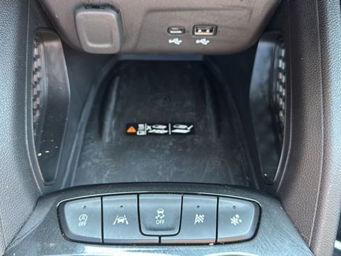 Used 2025 Chevrolet TrailBlazer RS w/ Convenience Package FWD image 15