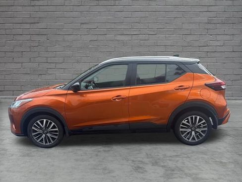 Used 2021 Nissan Kicks SV FWD image 6