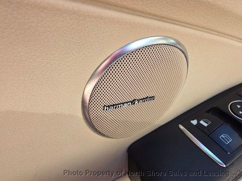 Used 2014 Mercedes-Benz SLK 250 image 38