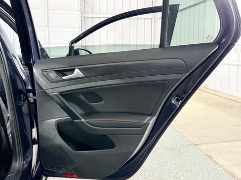 Used 2018 Volkswagen GTI Autobahn FWD image 26