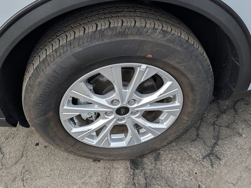 Certified 2025 Ford Escape Active w/ Cold Weather Package image 6