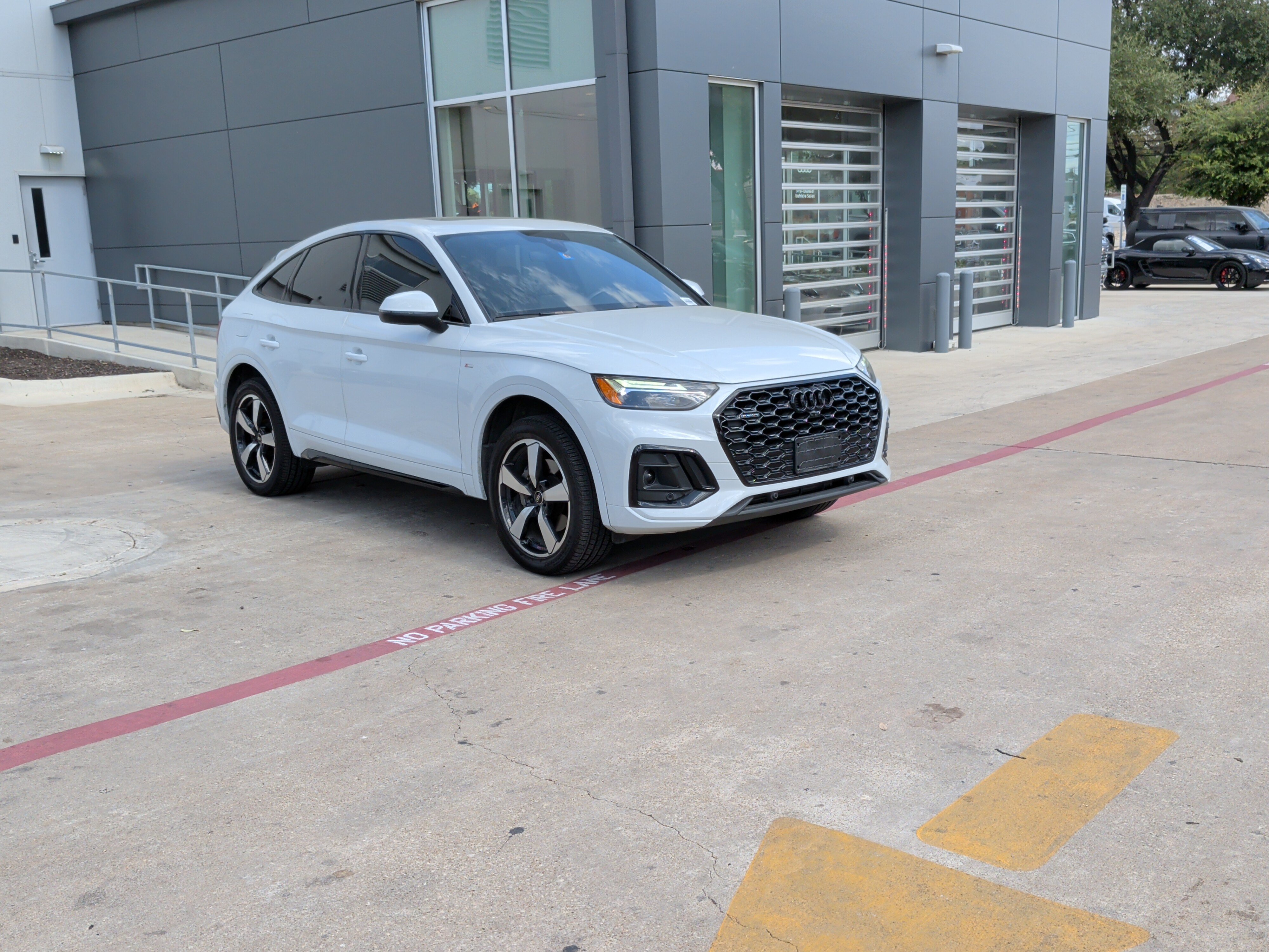 Used 2023 Audi Q5 2.0T Premium Plus AWD/4WD image 2