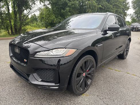 Used 2019 Jaguar F-PACE S AWD/4WD image 1